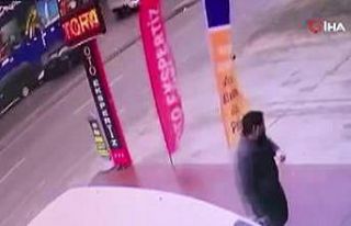 (Özel) Ümraniye’de otomobil sürücüsü 3 araca...