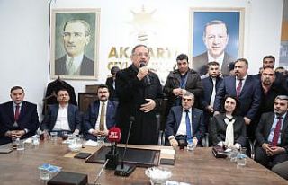 Özhaseki Ceylanpınar’da partililerle buluştu