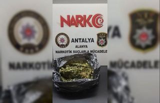 Polisin şüphe üzerine durdurduğu araçtan esrar...