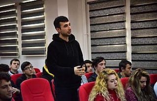 Rektör Çakmak, lise öğrencileri ile buluştu