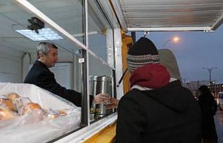 Şahinbey Belediyesi’den dondurucu soğukta insanın...