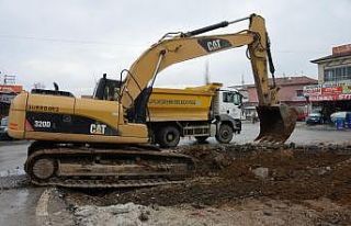 Sanayide yol düzenleme çalışmaları yapılıyor