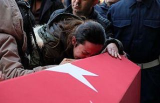 Şehit kardeşini "Kahramanım" diyerek...