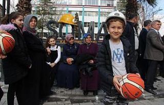 Soma maden şehitleri aileleri, Kobe Bryant’i andı