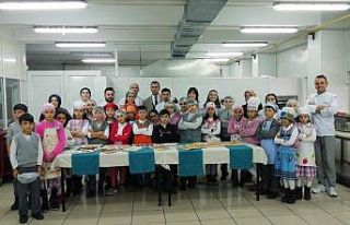 Sosyal Bilimler MYO, uygulama mutfağını minik şeflere...