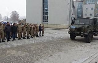 Teröre göz açtırmayan JÖH’ler depremzedelere...