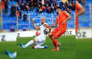 TFF 1. Lig: Adanaspor: 0 - Akhisaspor: 0 (İlk yarı...