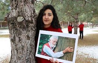 ’Toprak Dede’nin anısına 100 ağacı toprakla...