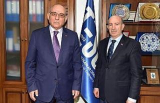 Trabzon’da kamyoncu ve nakliyeciler sorunlarına...