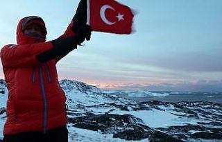 Türk ekip Grönland’daki buzul vadisini kızakla...