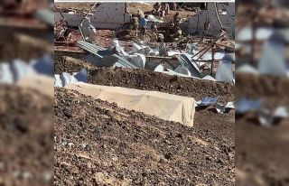 Yemen’de askeri kampa düzenlenen saldırıda ölü...