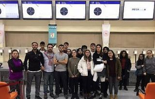 Altınküre Lisesi öğrenci odaklı eğitimlerine...