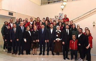 Bakanlar, Elazığ’ın basketbol takımı ile bir...