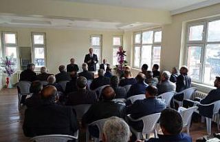 Başkan Karataş Uzundere’de mahalle muhtarlarıyla...