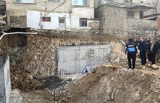 Darıca’da inşaat temelinde kayma meydana geldi