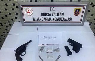 Eşi ile ilişkisi olduğunu düşündüğü için...