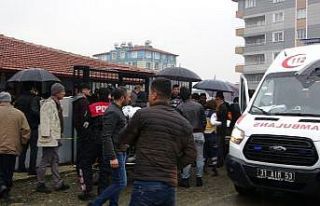 Eşini ve annesini öldürüp intihar etti