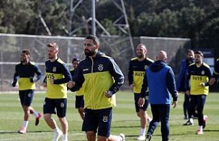 Fenerbahçe, Antalyaspor maçı hazırlıklarını...