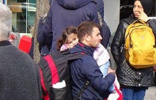 İl Göç İdaresi önünde mülteci yoğunluğu