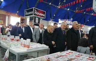 Isparta Belediyesi 4. Kitap Fuarı açıldı