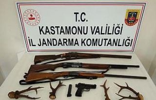 Jandarma ekiplerinden Karaca ve kaçak silah operasyonu
