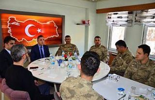 Kaymakam Solmaz’dan Mehmetçik onuruna yemek