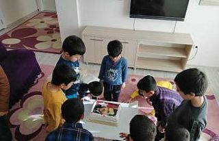 Kimsesiz çocuklardan evlat nöbetindeki ailelere...