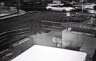 Kontrolsüz yola çıkan sürücü kazayı beraberinde...