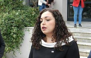 Kosova’nın ilk kadın meclis başkanı seçildi