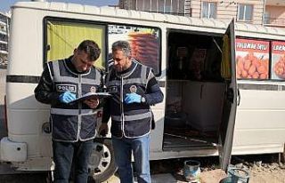 Market ve kokoreççiyi soyan hırsız polisten kaçamadı