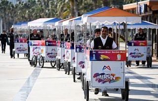 Mersin sahilindeki seyyar satıcılara tek tip kıyafet