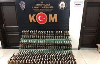 Mersin’de 617 şişe sahte içki ele geçirildi