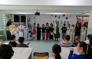 Minik tiyatrocular turnede