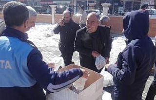 Özalp belediyesi kandil simidi ikram etti