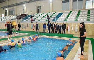 Salihli’de ’Yüzme Bilmeyen Kalmasın’ projesine...