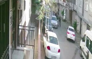 Sancaktepe’de şahısların otomobille kadını...