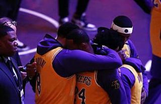 Staples Center’da ’Kobe Bryant’ anıldı