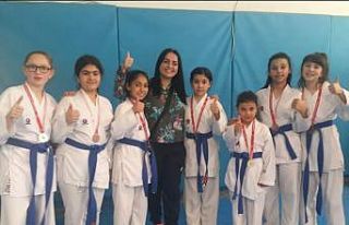 Şuhut’lu karateciler madalyalara doymuyor