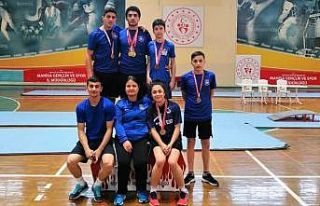 Yunusemreli badmintonculardan büyük başarı