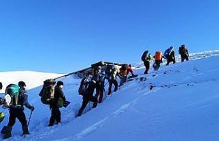 Zigana Dağı’nda -15 derecede kış eğitimi