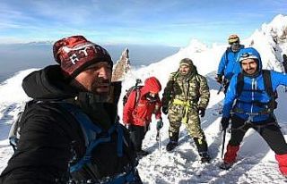 18 Mart Seyit Onbaşı tırmanışı yapıldı