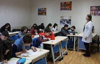 20 bin kursiyere whatsapp üzerinden eğitim