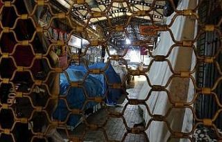 4 bin mağaza bulunan tarihi kapalı çarşı ve hanlar...