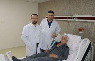 87 yaşındaki hasta ’Debranching’ yöntemi ile...
