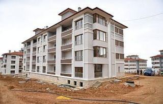 Acıpayam’da depremzedeler için yaptırılan 130...
