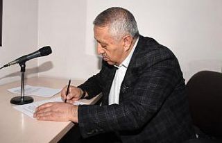 Afyonkarahisar Belediye Başkanı Zeybek hoparlörden...