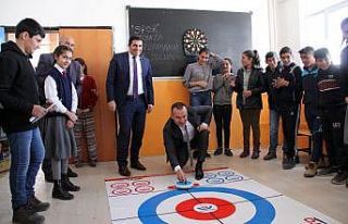 Ağrı Mili Eğitim Müdürü Tekin, Diyadin ilçesinde...