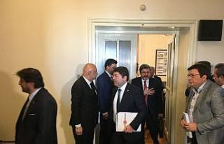 AK Parti-CHP görüşmesi sona erdi