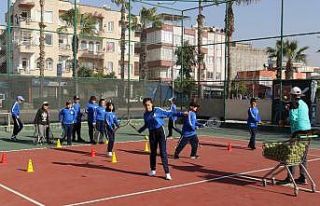 Akdeniz Belediyesi’nin tenis ve basketbol kurslarına...