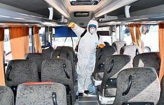 Aksaray’da öğrenci ve işçi servisleri dezenfekte...